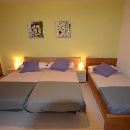 Petit Castell 10 Persones Costa Brava Tatil Evi
