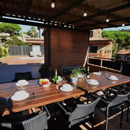 Petit Castell 10 Persones Costa Brava Tatil Evi