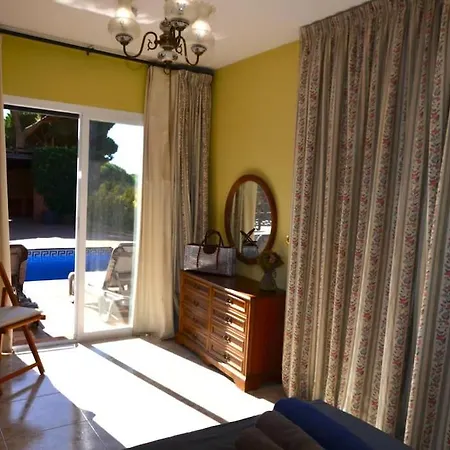 Petit Castell 10 Persones Costa Brava Tatil Evi